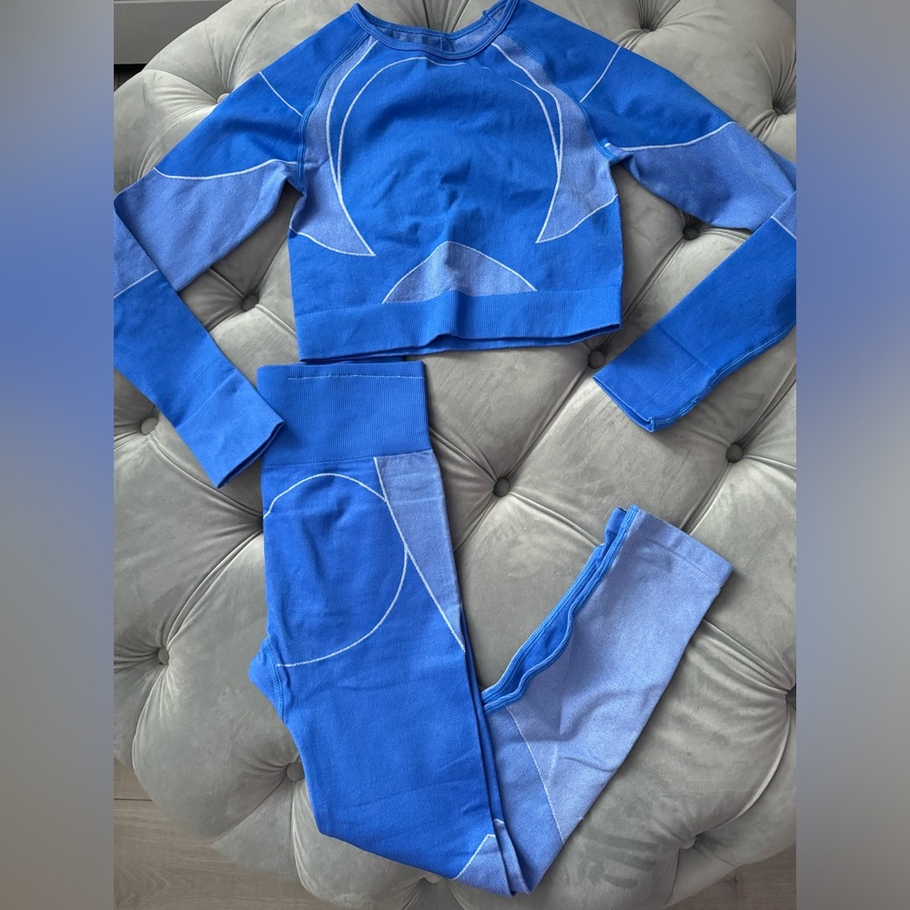 Blue workout set
